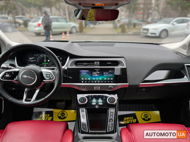 Белый Ягуар I-Pace, объемом двигателя 90 л и пробегом 68 тыс. км за 32999 $, фото 19 на Automoto.ua