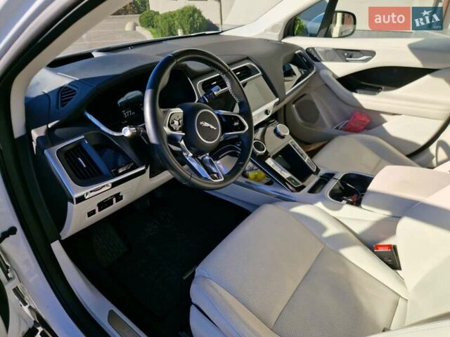 Білий Ягуар I-Pace, об'ємом двигуна 0 л та пробігом 50 тис. км за 48000 $, фото 27 на Automoto.ua