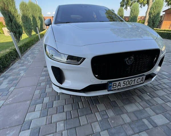 Белый Ягуар I-Pace, объемом двигателя 0 л и пробегом 95 тыс. км за 22000 $, фото 1 на Automoto.ua
