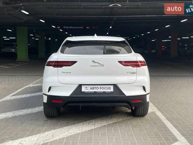 Белый Ягуар I-Pace, объемом двигателя 0 л и пробегом 78 тыс. км за 25990 $, фото 5 на Automoto.ua