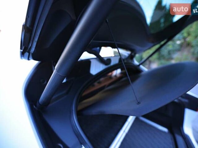 Белый Ягуар I-Pace, объемом двигателя 0 л и пробегом 36 тыс. км за 43000 $, фото 17 на Automoto.ua