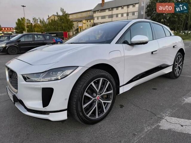 Белый Ягуар I-Pace, объемом двигателя 0 л и пробегом 65 тыс. км за 31800 $, фото 7 на Automoto.ua
