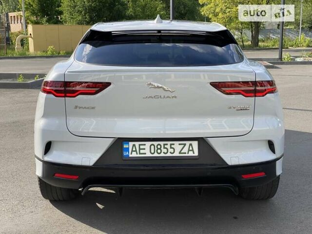 Белый Ягуар I-Pace, объемом двигателя 0 л и пробегом 54 тыс. км за 31999 $, фото 4 на Automoto.ua