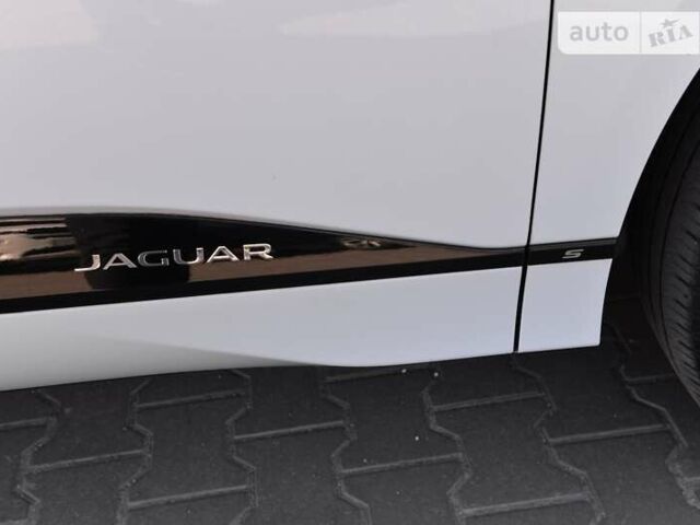 Белый Ягуар I-Pace, объемом двигателя 0 л и пробегом 112 тыс. км за 27500 $, фото 9 на Automoto.ua