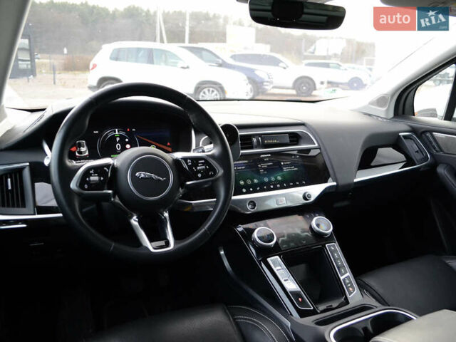 Белый Ягуар I-Pace, объемом двигателя 0 л и пробегом 99 тыс. км за 23999 $, фото 17 на Automoto.ua