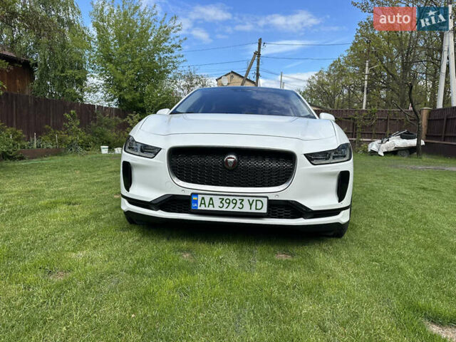 Белый Ягуар I-Pace, объемом двигателя 0 л и пробегом 43 тыс. км за 27300 $, фото 2 на Automoto.ua