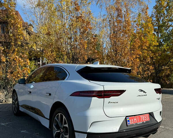 Белый Ягуар I-Pace, объемом двигателя 0 л и пробегом 130 тыс. км за 21950 $, фото 5 на Automoto.ua