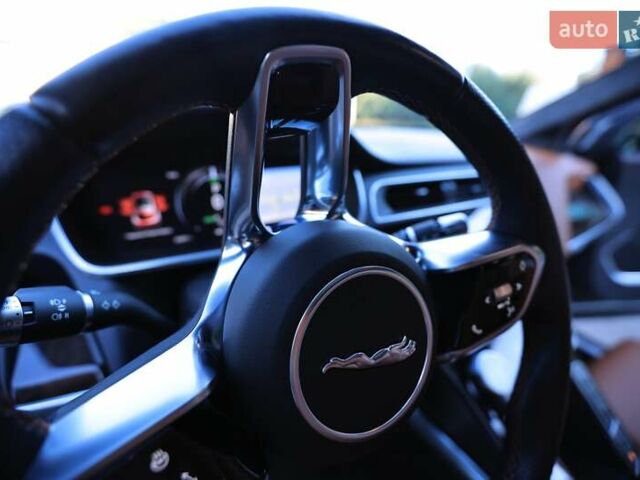 Белый Ягуар I-Pace, объемом двигателя 0 л и пробегом 36 тыс. км за 43000 $, фото 8 на Automoto.ua