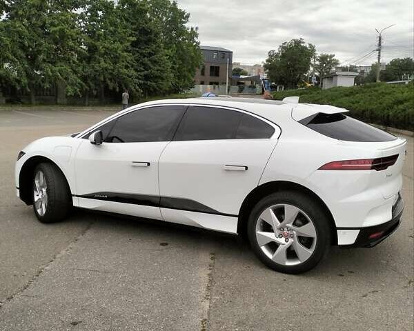 Белый Ягуар I-Pace, объемом двигателя 0 л и пробегом 129 тыс. км за 22800 $, фото 9 на Automoto.ua