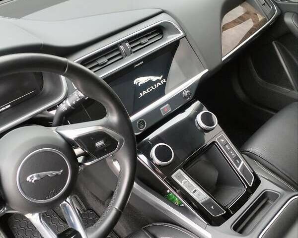 Белый Ягуар I-Pace, объемом двигателя 0 л и пробегом 129 тыс. км за 22800 $, фото 45 на Automoto.ua