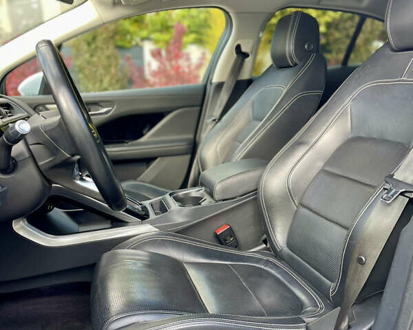 Белый Ягуар I-Pace, объемом двигателя 0 л и пробегом 96 тыс. км за 24700 $, фото 18 на Automoto.ua