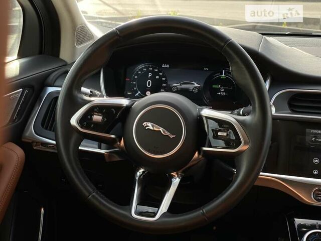 Белый Ягуар I-Pace, объемом двигателя 0 л и пробегом 54 тыс. км за 31999 $, фото 12 на Automoto.ua