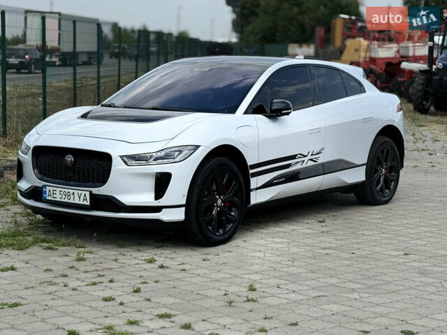 Білий Ягуар I-Pace, об'ємом двигуна 0 л та пробігом 99 тис. км за 26499 $, фото 2 на Automoto.ua