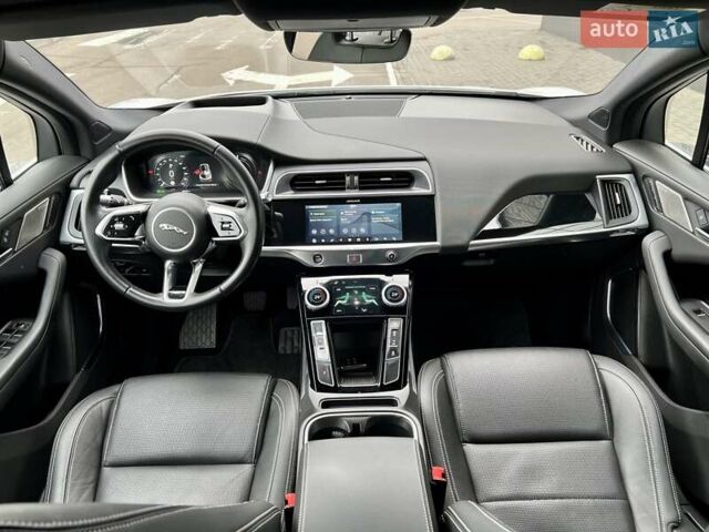 Белый Ягуар I-Pace, объемом двигателя 0 л и пробегом 105 тыс. км за 24999 $, фото 32 на Automoto.ua