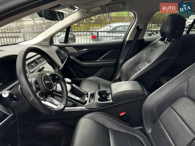 Белый Ягуар I-Pace, объемом двигателя 0 л и пробегом 56 тыс. км за 29999 $, фото 22 на Automoto.ua