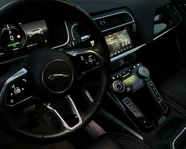 Белый Ягуар I-Pace, объемом двигателя 0 л и пробегом 101 тыс. км за 24700 $, фото 47 на Automoto.ua