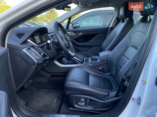 Белый Ягуар I-Pace, объемом двигателя 0 л и пробегом 24 тыс. км за 30700 $, фото 29 на Automoto.ua