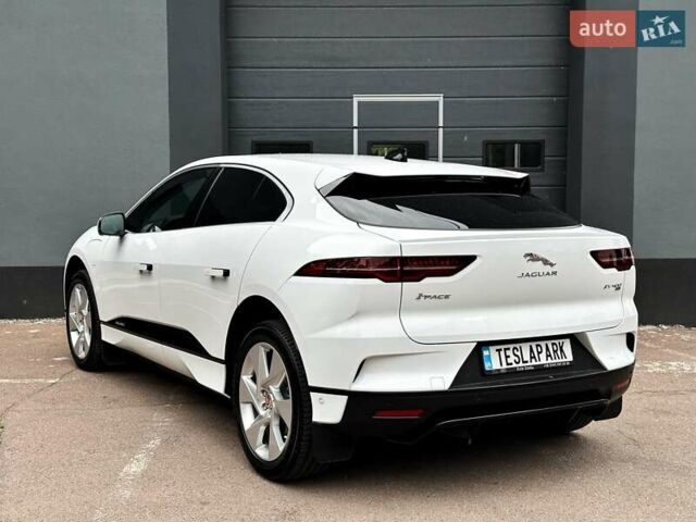 Белый Ягуар I-Pace, объемом двигателя 0 л и пробегом 100 тыс. км за 24999 $, фото 5 на Automoto.ua