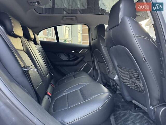 Белый Ягуар I-Pace, объемом двигателя 0 л и пробегом 117 тыс. км за 24990 $, фото 61 на Automoto.ua