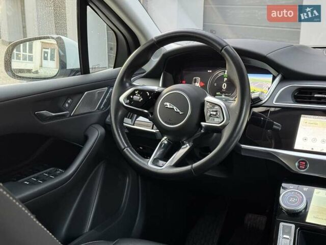 Белый Ягуар I-Pace, объемом двигателя 0 л и пробегом 117 тыс. км за 24990 $, фото 68 на Automoto.ua