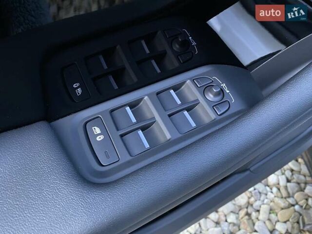 Белый Ягуар I-Pace, объемом двигателя 0 л и пробегом 24 тыс. км за 30700 $, фото 31 на Automoto.ua
