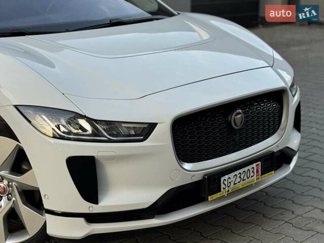 Белый Ягуар I-Pace, объемом двигателя 0 л и пробегом 117 тыс. км за 24990 $, фото 13 на Automoto.ua