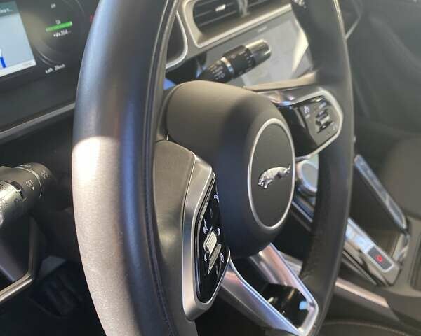 Белый Ягуар I-Pace, объемом двигателя 0 л и пробегом 102 тыс. км за 24100 $, фото 8 на Automoto.ua