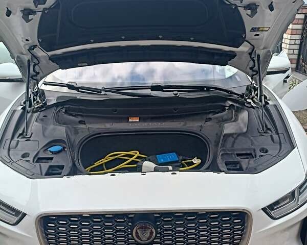 Белый Ягуар I-Pace, объемом двигателя 0 л и пробегом 118 тыс. км за 25800 $, фото 21 на Automoto.ua