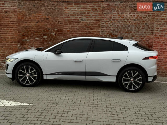 Белый Ягуар I-Pace, объемом двигателя 0 л и пробегом 44 тыс. км за 31999 $, фото 4 на Automoto.ua