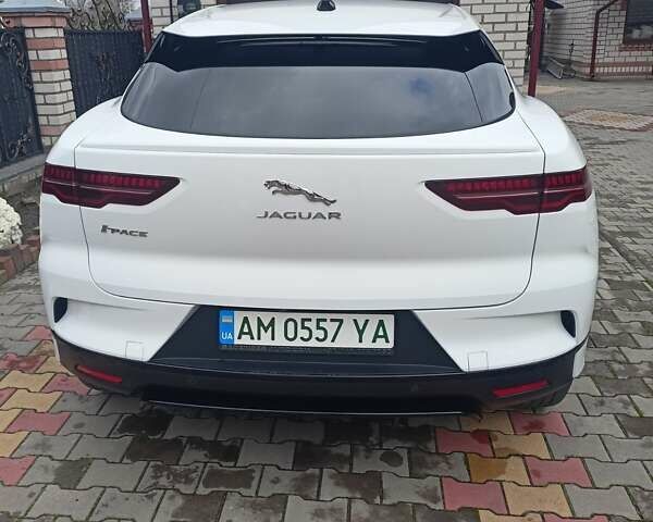 Белый Ягуар I-Pace, объемом двигателя 0 л и пробегом 118 тыс. км за 25800 $, фото 8 на Automoto.ua