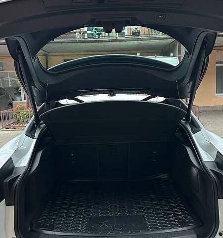 Білий Ягуар I-Pace, об'ємом двигуна 0 л та пробігом 106 тис. км за 27000 $, фото 9 на Automoto.ua