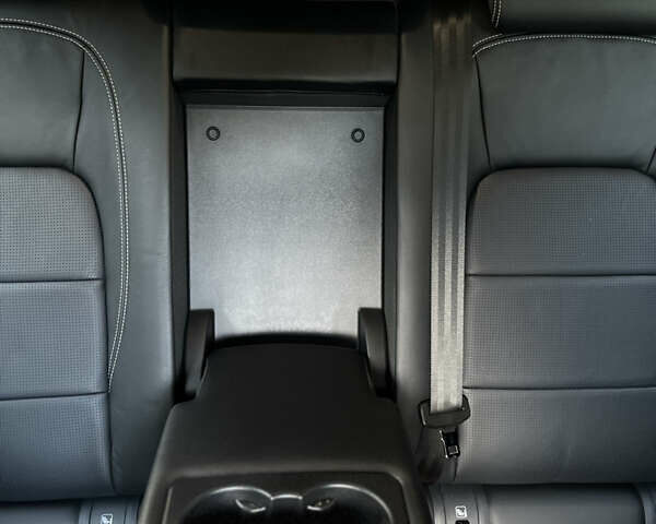 Белый Ягуар I-Pace, объемом двигателя 0 л и пробегом 100 тыс. км за 29500 $, фото 34 на Automoto.ua