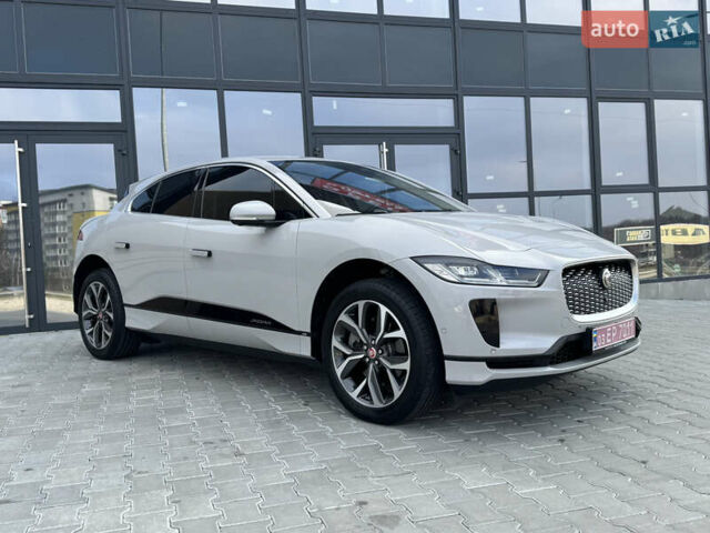 Белый Ягуар I-Pace, объемом двигателя 0 л и пробегом 75 тыс. км за 28700 $, фото 11 на Automoto.ua