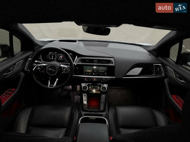 Белый Ягуар I-Pace, объемом двигателя 0 л и пробегом 44 тыс. км за 31999 $, фото 9 на Automoto.ua
