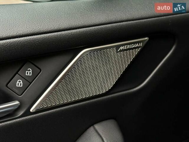 Белый Ягуар I-Pace, объемом двигателя 0 л и пробегом 100 тыс. км за 24999 $, фото 17 на Automoto.ua