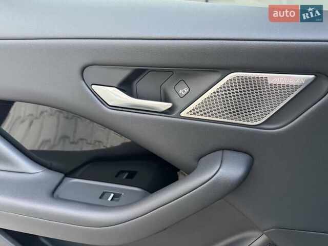 Білий Ягуар I-Pace, об'ємом двигуна 0 л та пробігом 117 тис. км за 24990 $, фото 48 на Automoto.ua