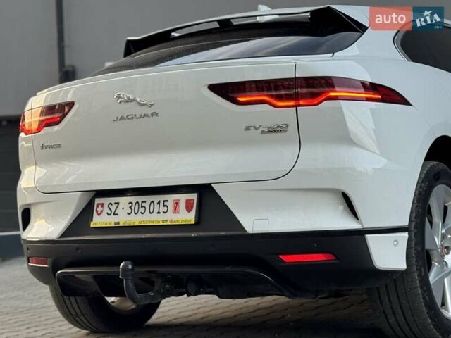 Белый Ягуар I-Pace, объемом двигателя 0 л и пробегом 117 тыс. км за 24990 $, фото 36 на Automoto.ua