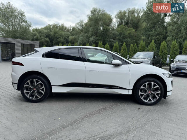 Белый Ягуар I-Pace, объемом двигателя 0 л и пробегом 52 тыс. км за 29000 $, фото 5 на Automoto.ua