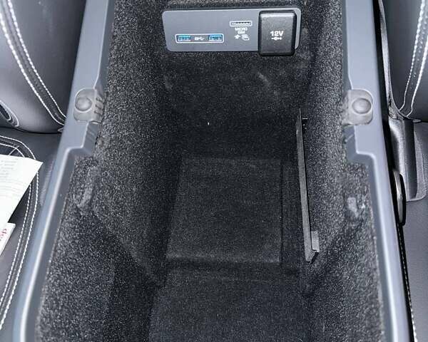 Белый Ягуар I-Pace, объемом двигателя 0 л и пробегом 101 тыс. км за 24700 $, фото 38 на Automoto.ua