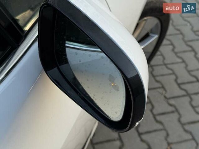 Белый Ягуар I-Pace, объемом двигателя 0 л и пробегом 117 тыс. км за 24990 $, фото 97 на Automoto.ua