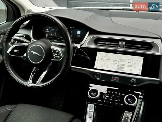 Белый Ягуар I-Pace, объемом двигателя 0 л и пробегом 100 тыс. км за 24999 $, фото 10 на Automoto.ua