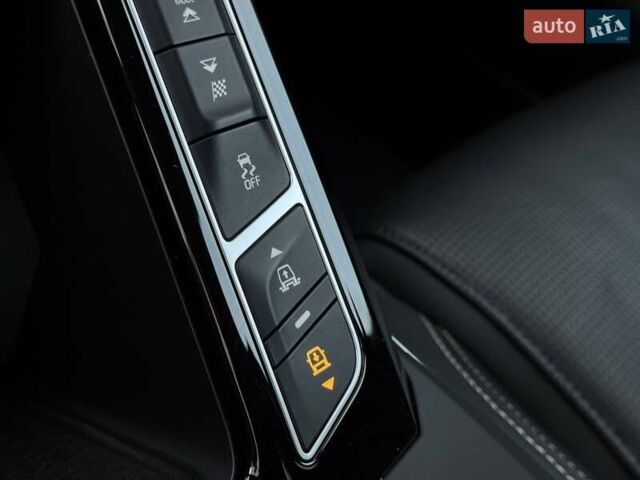 Белый Ягуар I-Pace, объемом двигателя 0 л и пробегом 117 тыс. км за 24990 $, фото 82 на Automoto.ua