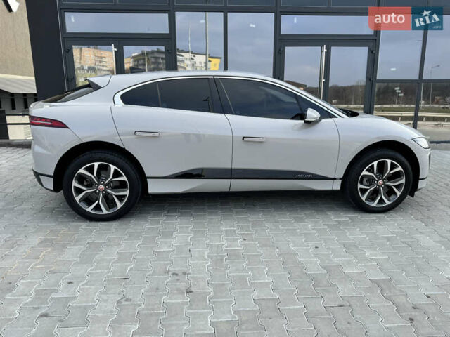 Белый Ягуар I-Pace, объемом двигателя 0 л и пробегом 75 тыс. км за 28700 $, фото 9 на Automoto.ua