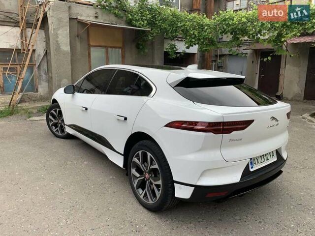Белый Ягуар I-Pace, объемом двигателя 0 л и пробегом 47 тыс. км за 27800 $, фото 1 на Automoto.ua
