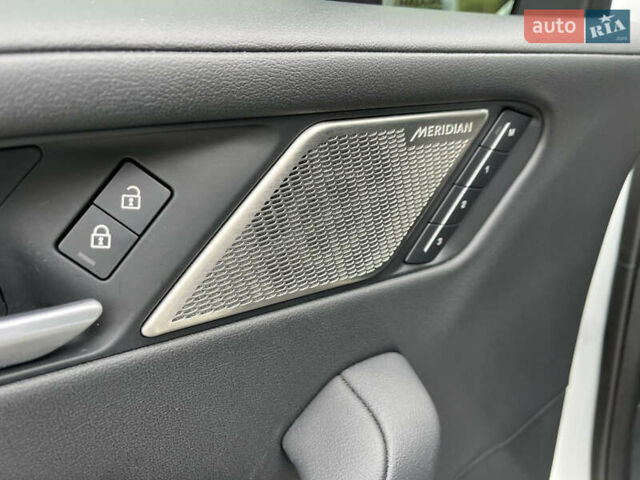 Білий Ягуар I-Pace, об'ємом двигуна 0 л та пробігом 57 тис. км за 28000 $, фото 18 на Automoto.ua