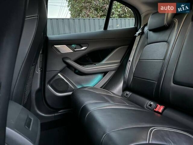 Белый Ягуар I-Pace, объемом двигателя 0 л и пробегом 101 тыс. км за 24700 $, фото 65 на Automoto.ua