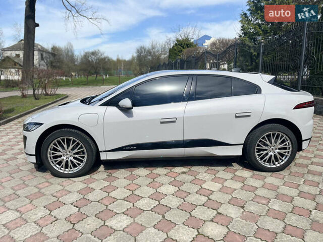 Белый Ягуар I-Pace, объемом двигателя 0 л и пробегом 100 тыс. км за 29500 $, фото 4 на Automoto.ua