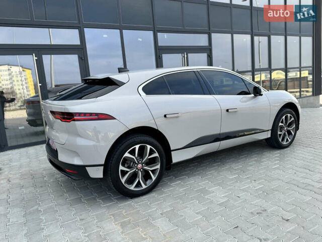 Белый Ягуар I-Pace, объемом двигателя 0 л и пробегом 75 тыс. км за 28700 $, фото 8 на Automoto.ua