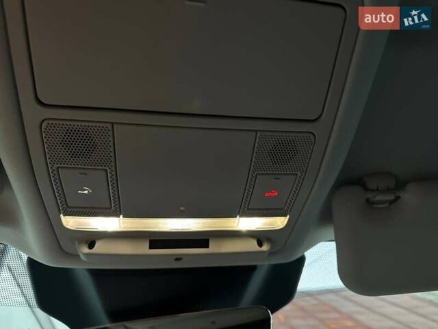 Белый Ягуар I-Pace, объемом двигателя 0 л и пробегом 101 тыс. км за 24700 $, фото 92 на Automoto.ua