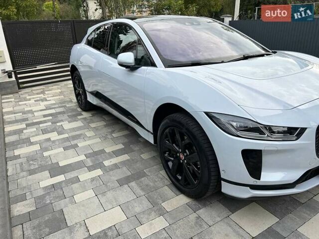 Белый Ягуар I-Pace, объемом двигателя 0 л и пробегом 101 тыс. км за 24700 $, фото 13 на Automoto.ua
